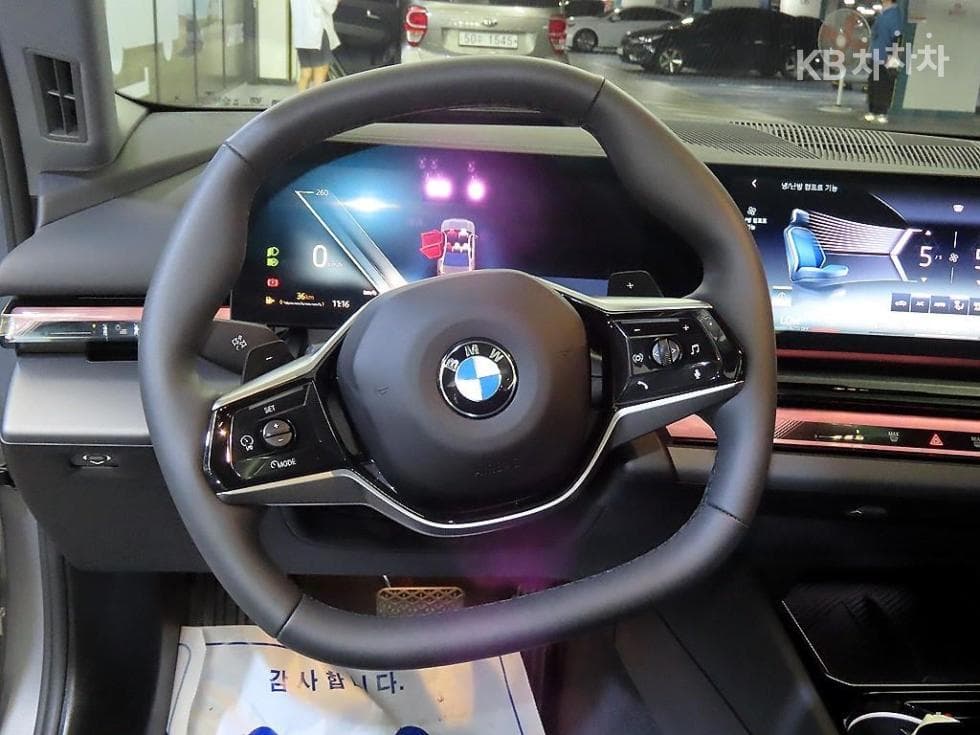 BMW New5 Series(G60)520i SE - 8