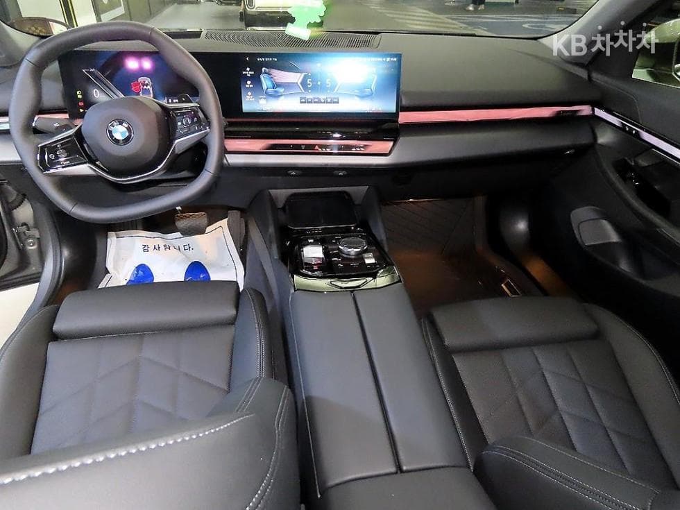BMW New5 Series(G60)520i SE - 10