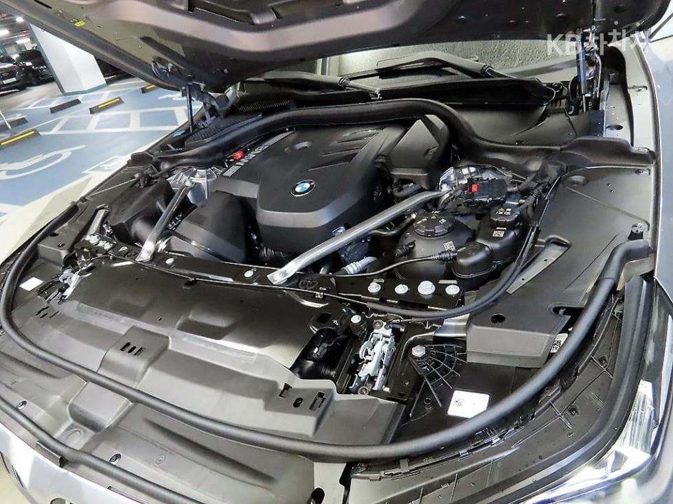 BMW New5 Series(G60)520i SE - 19