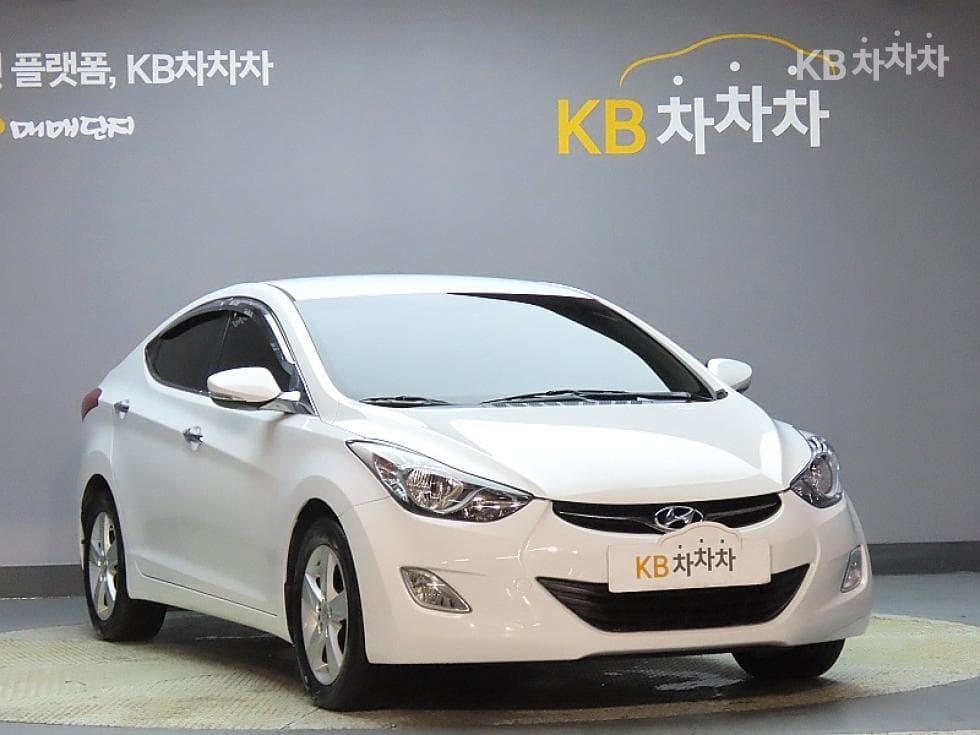 Hyundai Avante (Elantra)MDM16 GDi PREMIER - 3