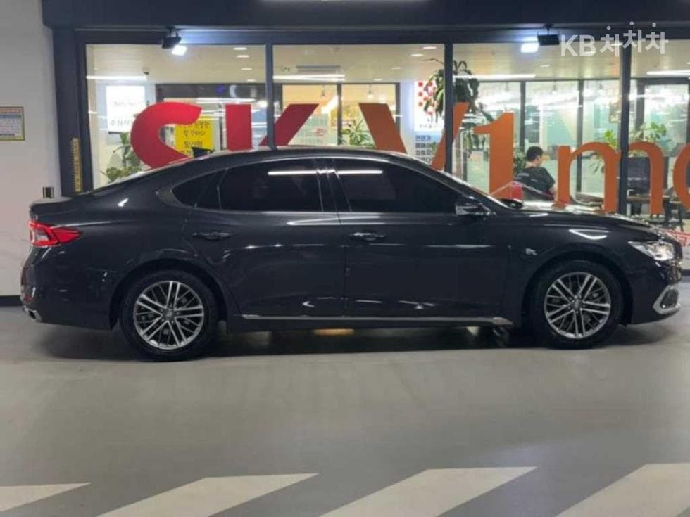 Hyundai Grandeur (Azera)IG2.4 Premium Standard - 3