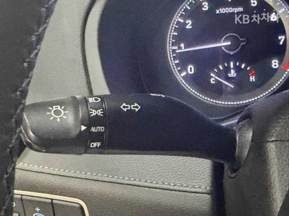 Hyundai Grandeur (Azera)IG2.4 Premium Standard - 16