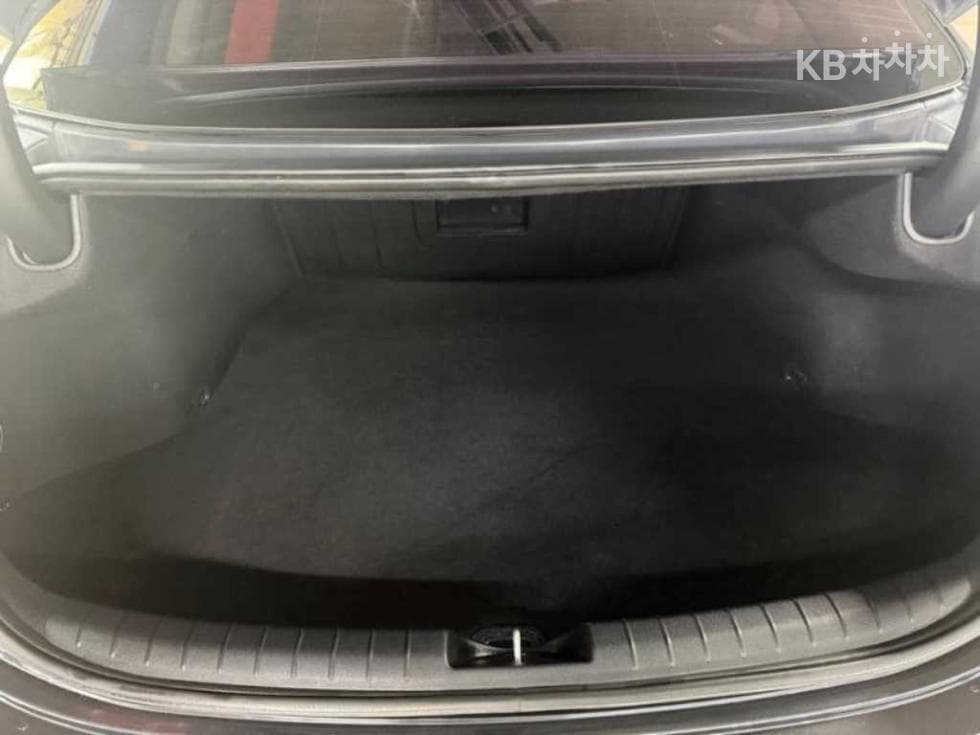 Hyundai Grandeur (Azera)IG2.4 Premium Standard - 18