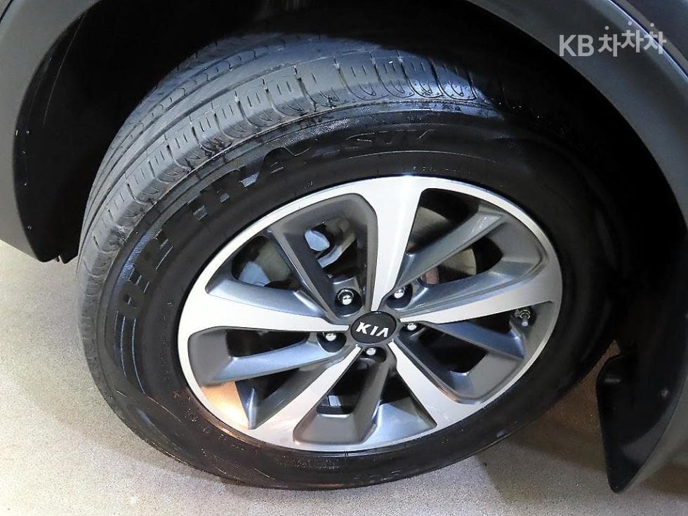 Киа The New (фейслифт) Sorento2.0 Дизел 2WD Noblesse - 20