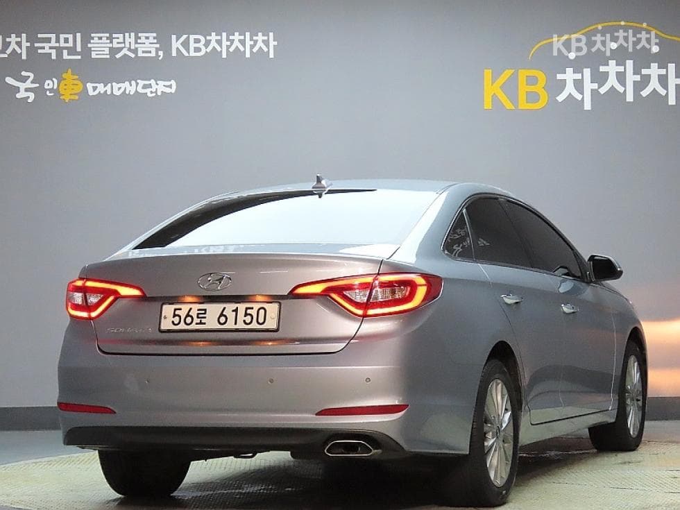 Hyundai Sonata LFLPI Premium Special (special feature/edition) - 2