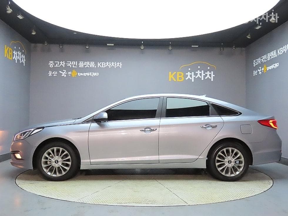 Hyundai Sonata LFLPI Premium Special (special feature/edition) - 5
