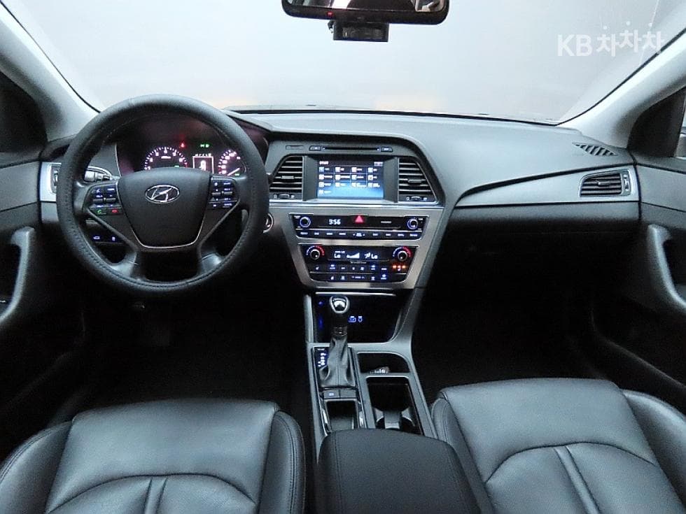 Hyundai Sonata LFLPI Premium Special (special feature/edition) - 6