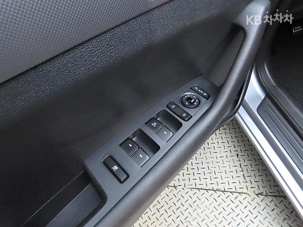 Hyundai Sonata LFLPI Premium Special (special feature/edition) - 13