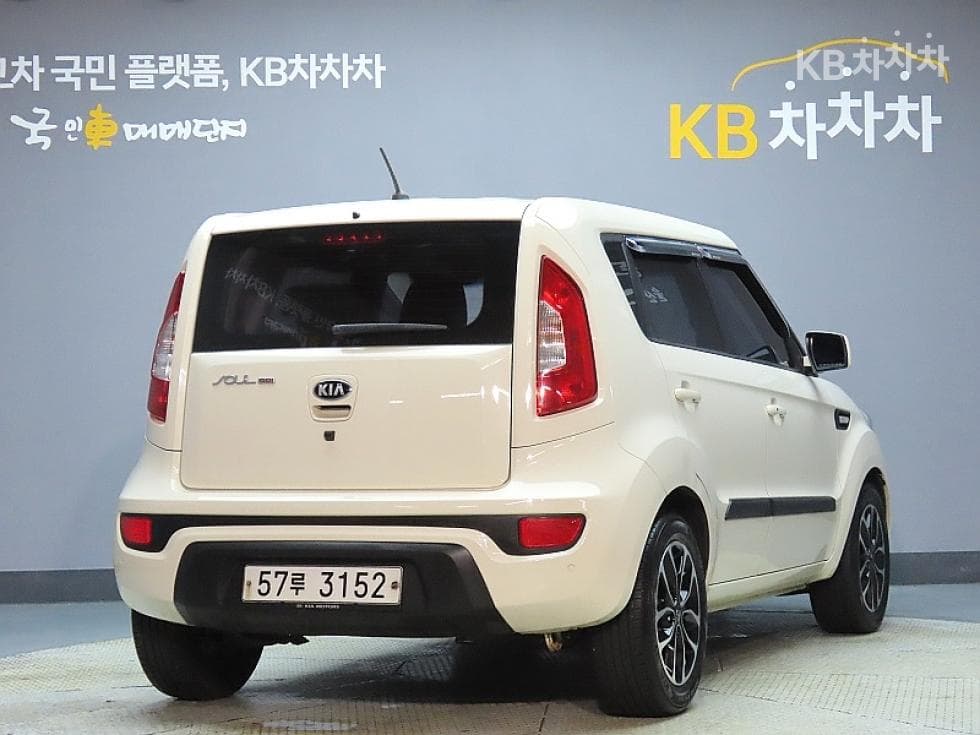 Kia Soul1.6 GDI Luxury Standard - 2