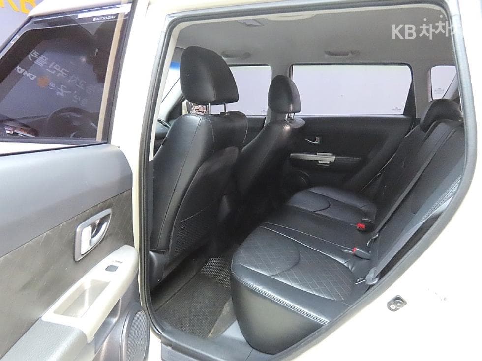 Kia Soul1.6 GDI Luxury Standard - 11