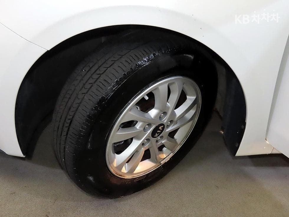 Киа All New K31.6 Бензин Лукс - 18