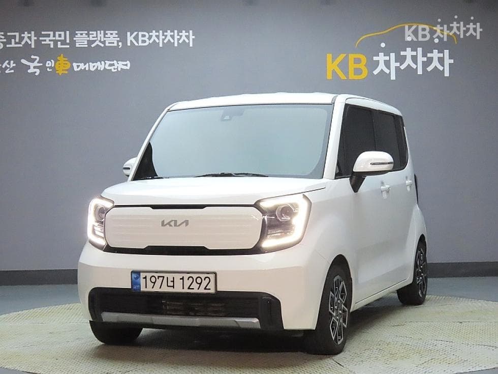 Kia The New (facelift) Kia Ray (van) 1.0 Gasoline Signature - Image 1