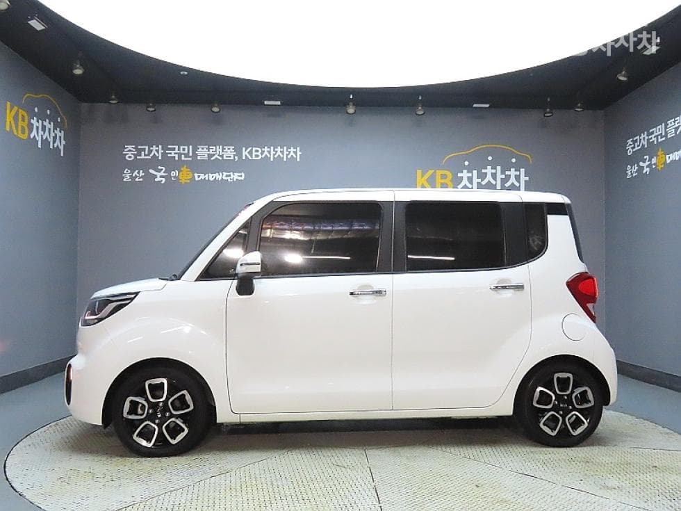 Kia The New (facelift) Ray (van)1.0 Gasoline Signature - 5