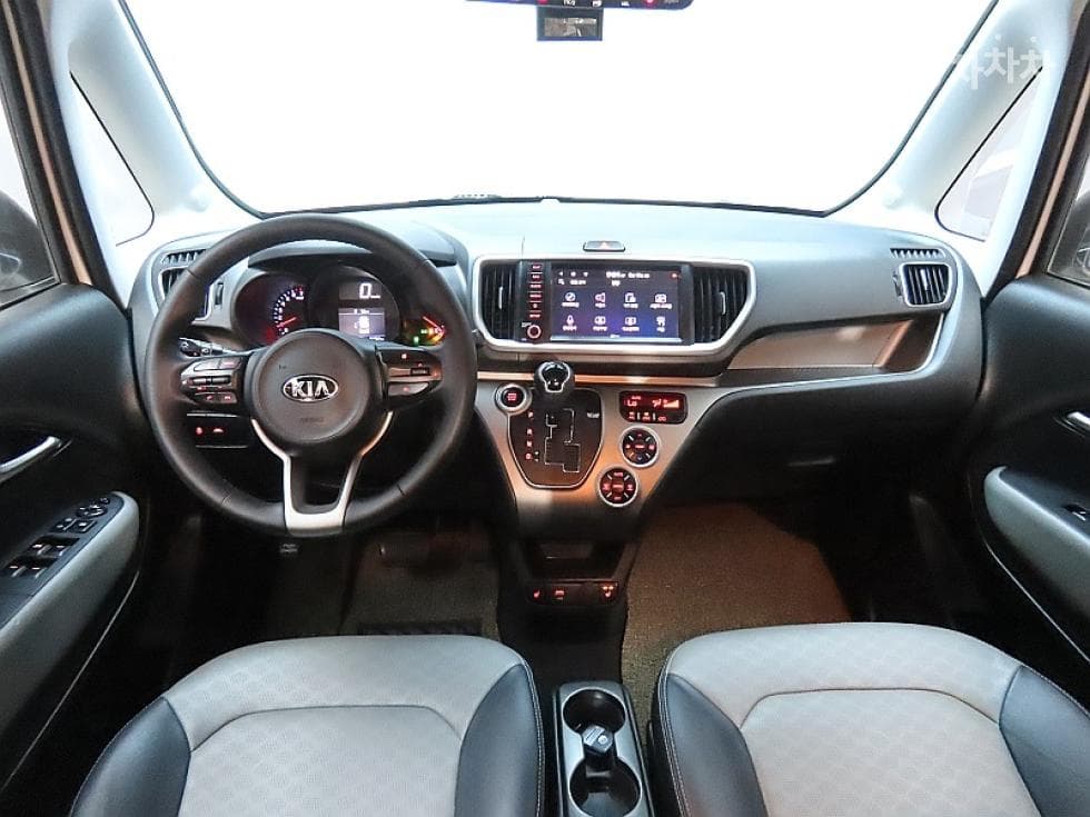 Kia The New (facelift) Ray (van)1.0 Gasoline Signature - 6