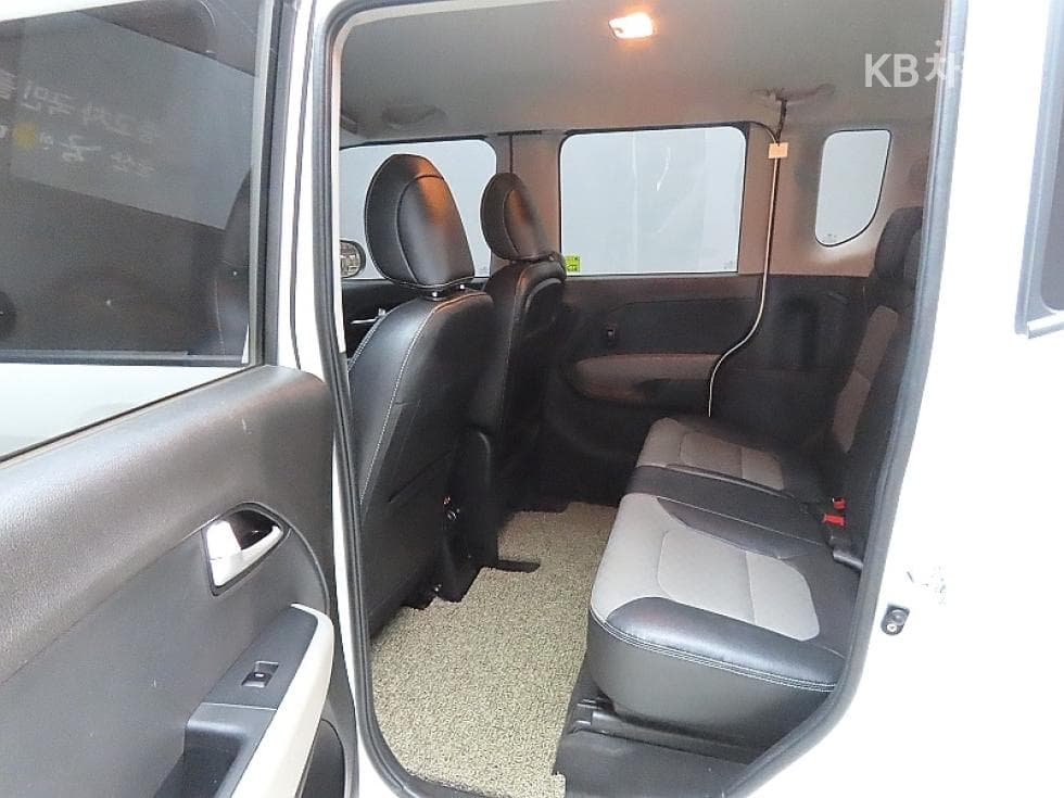 Kia The New (facelift) Ray (van)1.0 Gasoline Signature - 11