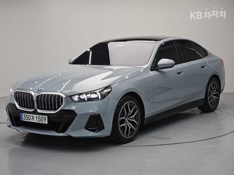 BMW Нов5 Серия(G60) 520i M Sport - Image 1