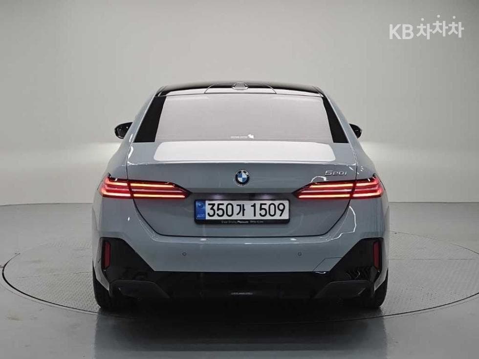 BMW Нов5 Серия(G60)520i M Sport - 3