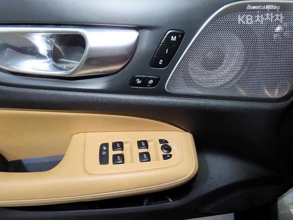 Volvo V60 CC(Второ поколение)B5 AWD Pro - 13