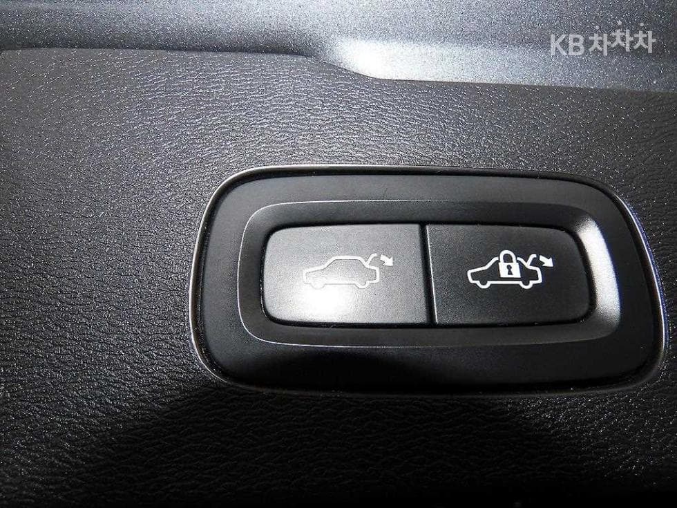 Volvo V60 CC(Второ поколение)B5 AWD Pro - 15