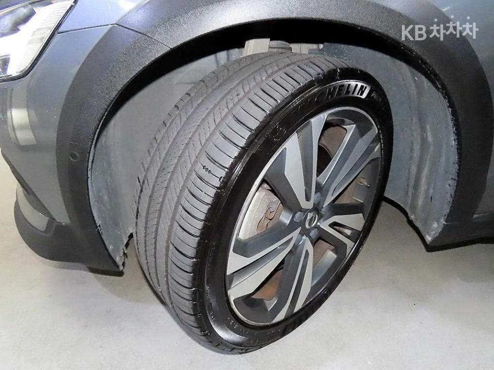 Volvo V60 CC(Второ поколение)B5 AWD Pro - 20