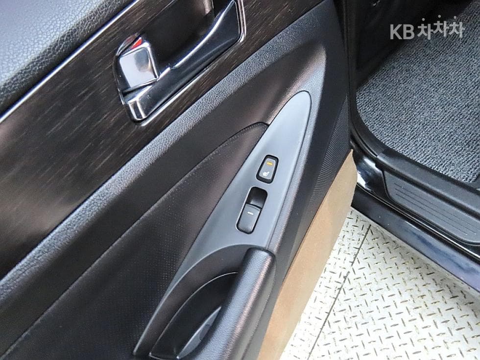 Hyundai Sonata 더 브릴리언트CVVL Modern - 18