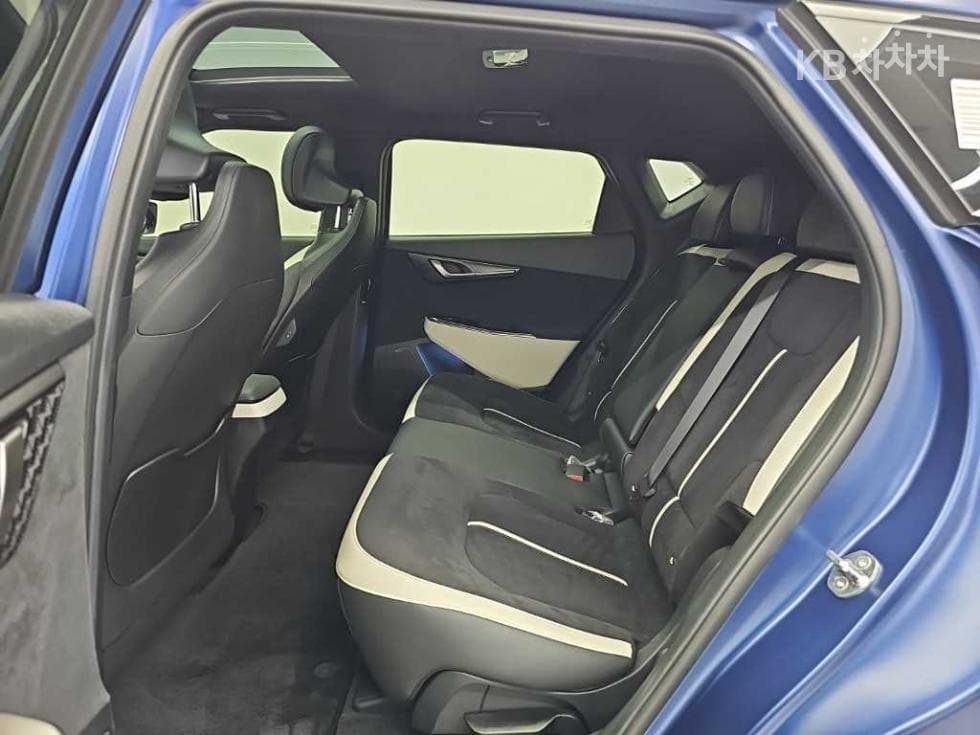 Kia EV6롱 레Seater지 4WD GT-Line - 12