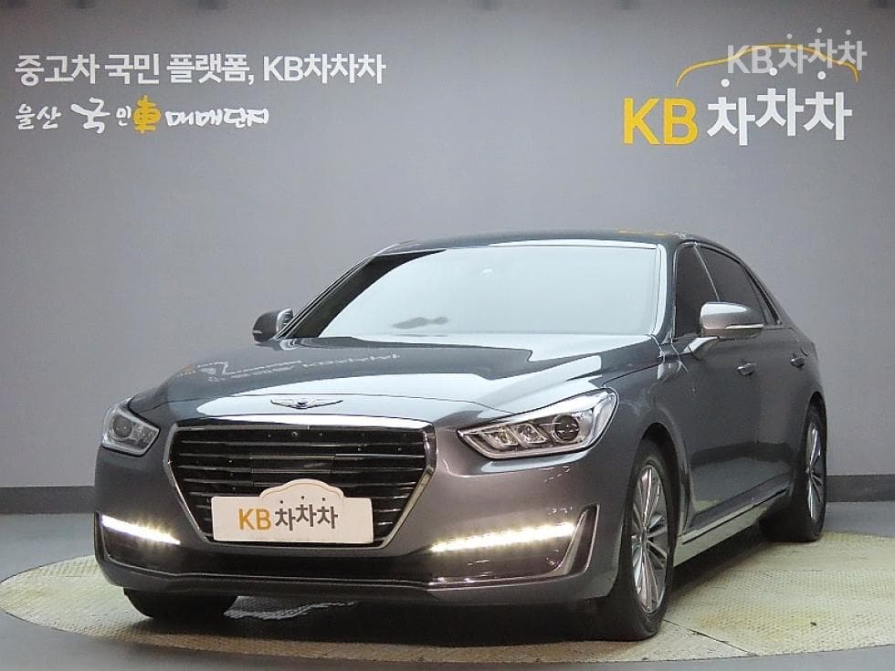 Genesis EQ900 3.8 GDI AWD Premium Luxury - Image 1