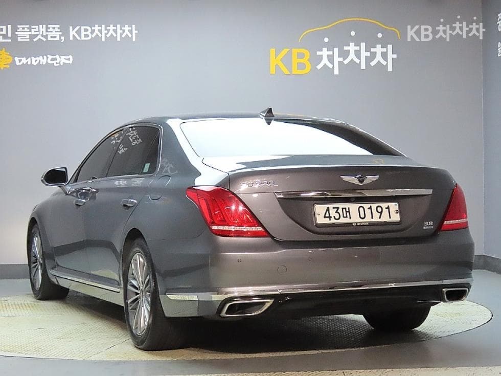 Genesis EQ9003.8 GDI AWD Premium Luxury - 4