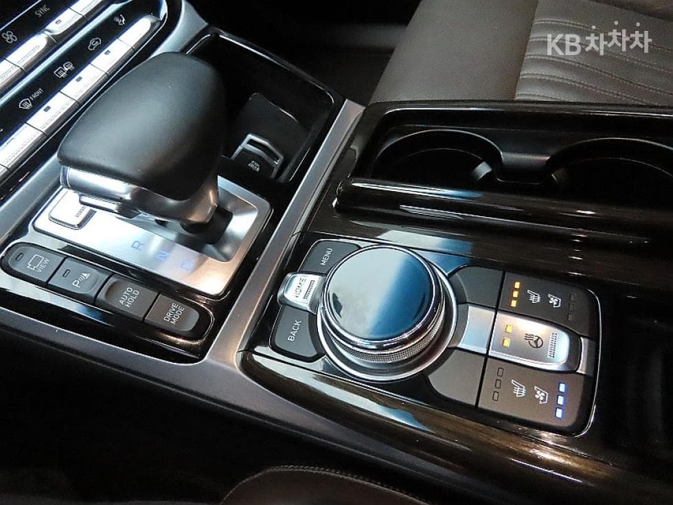 Genesis EQ9003.8 GDI AWD Premium Luxury - 9