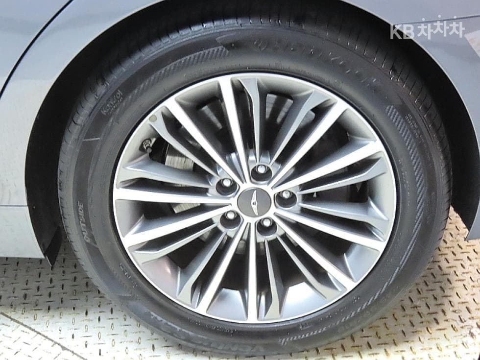 Genesis EQ9003.8 GDI AWD Premium Luxury - 20