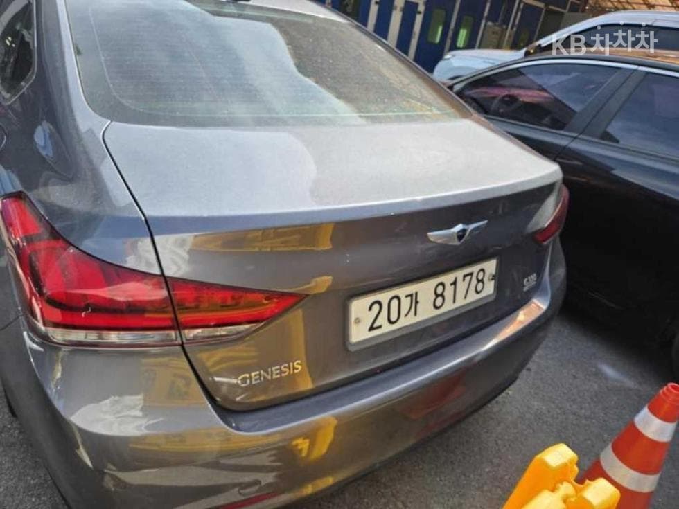 Hyundai GenesisDHG330 Premium - 4