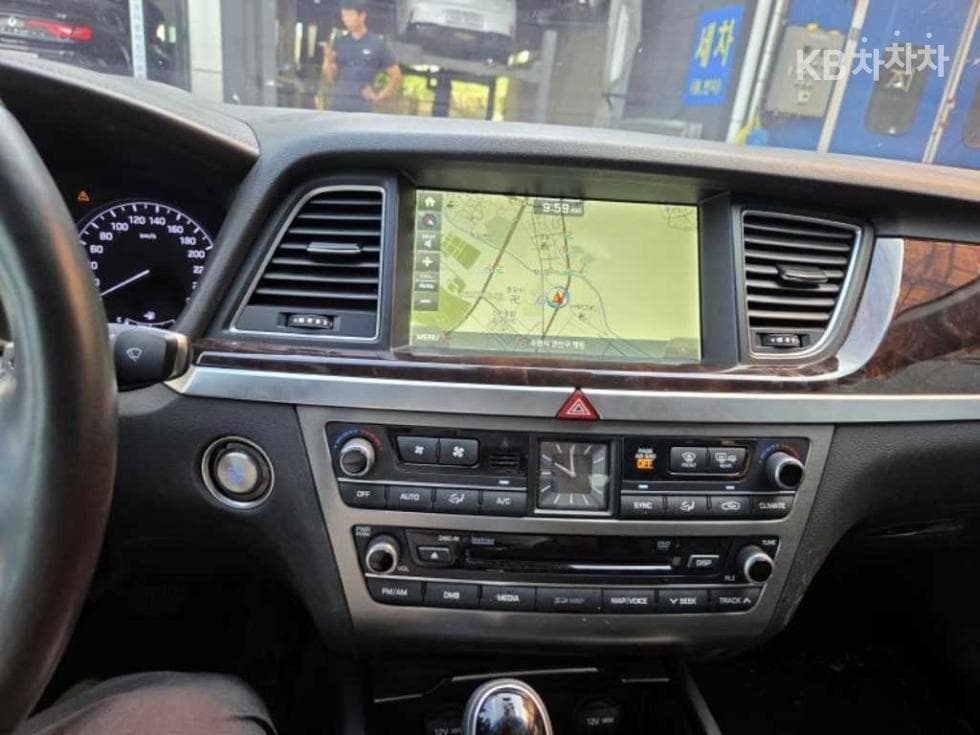 Hyundai GenesisDHG330 Premium - 9