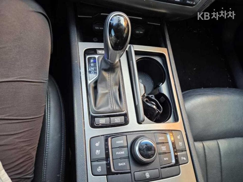 Hyundai GenesisDHG330 Premium - 10