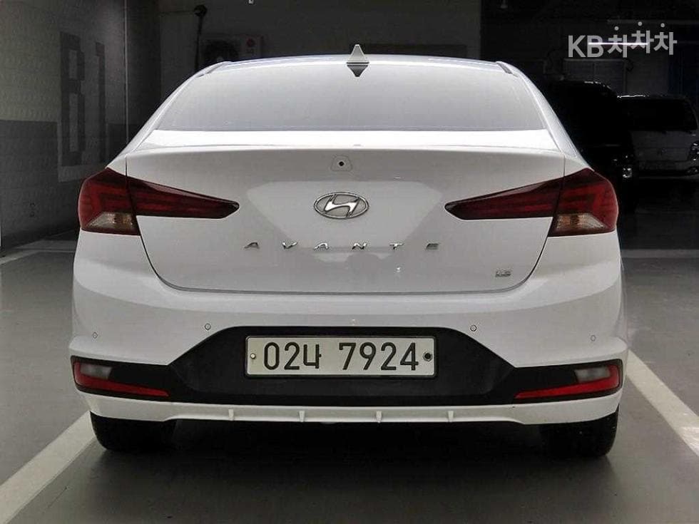 Hyundai The New (facelift) Avante (Elantra) ADSmartstream G1.6 Smart초이스 - 3