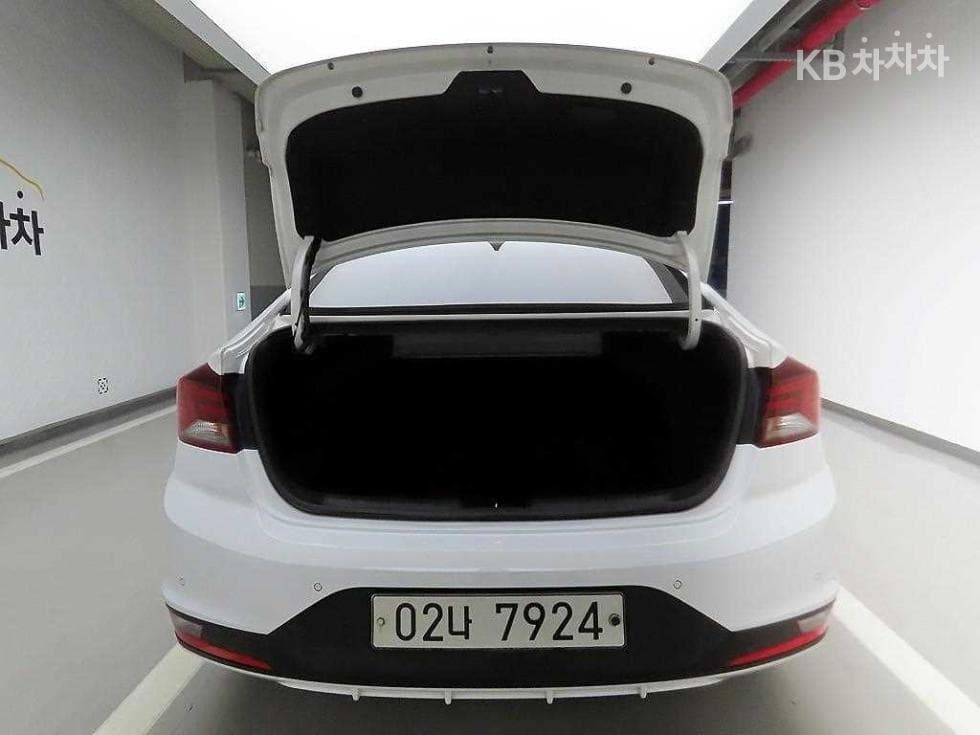 Hyundai The New (facelift) Avante (Elantra) ADSmartstream G1.6 Smart초이스 - 5