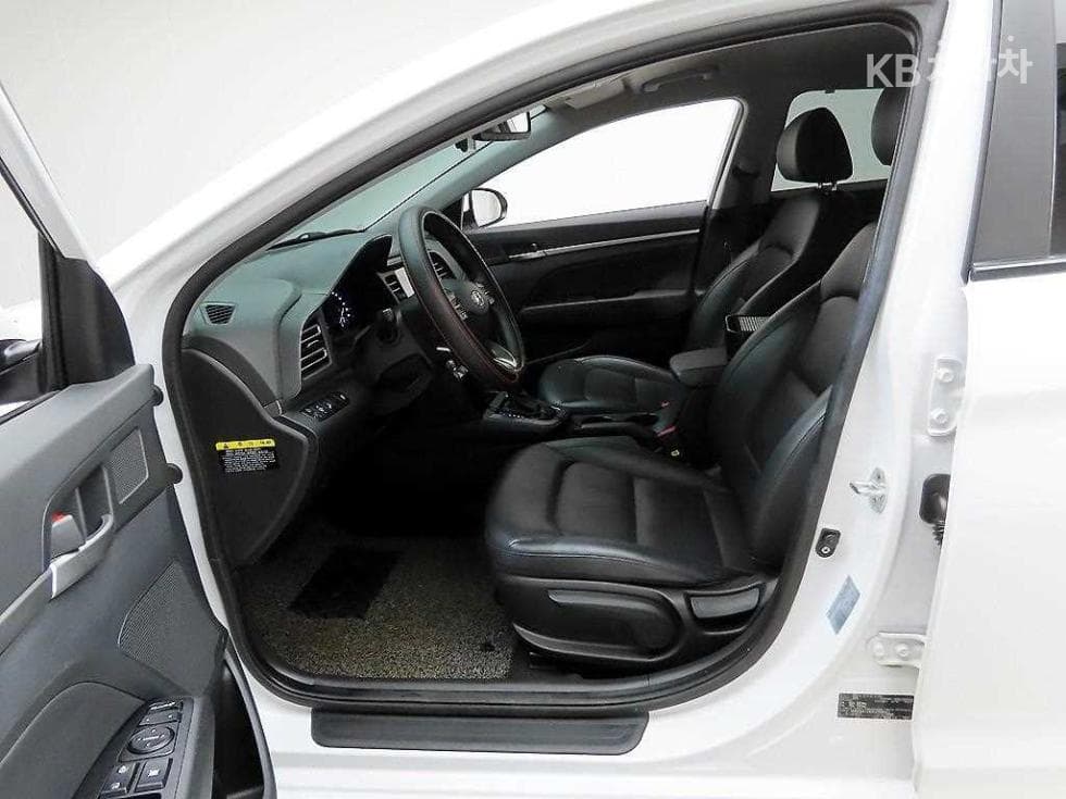 Hyundai The New (facelift) Avante (Elantra) ADSmartstream G1.6 Smart초이스 - 13
