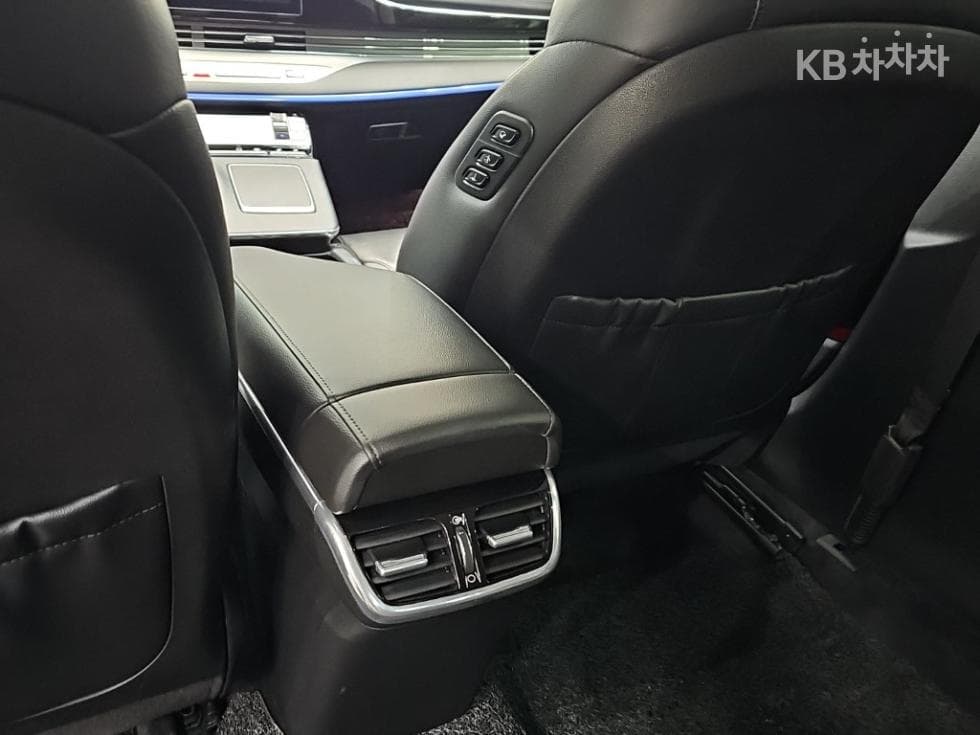 Хюндай The New (фейслифт) Grandeur (Azera) Хибрид2.4 Exclusive - 15