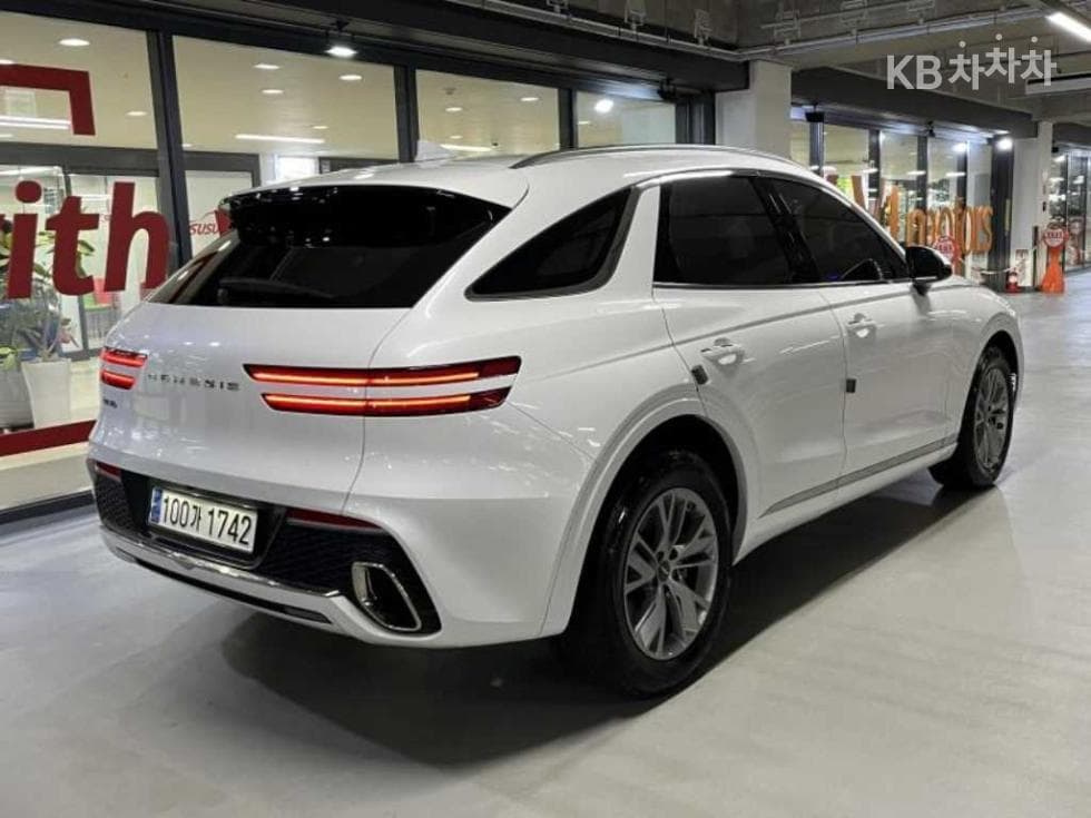 Дженезис GV70Бензин 2.5T 2WD - 5