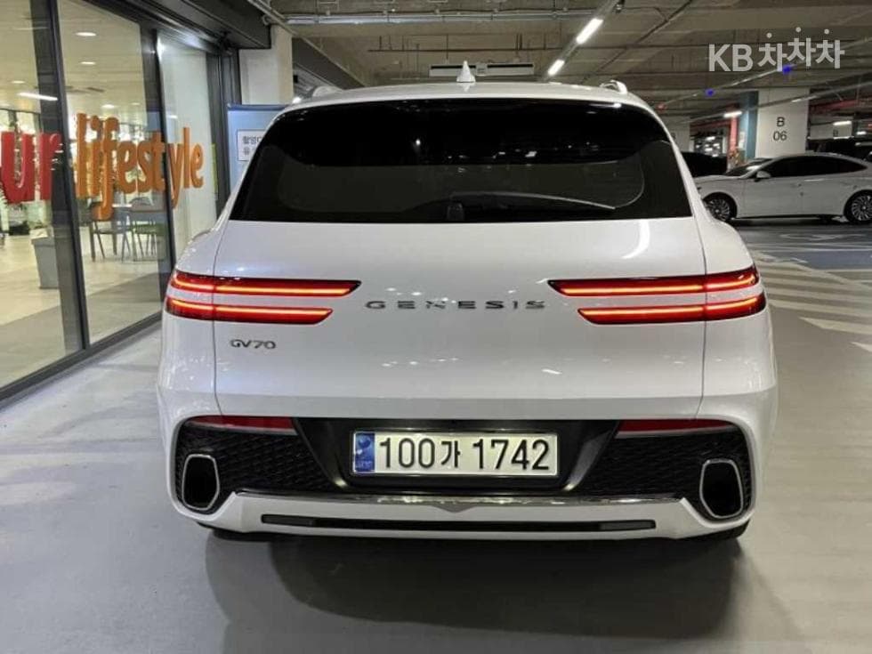 Дженезис GV70Бензин 2.5T 2WD - 6