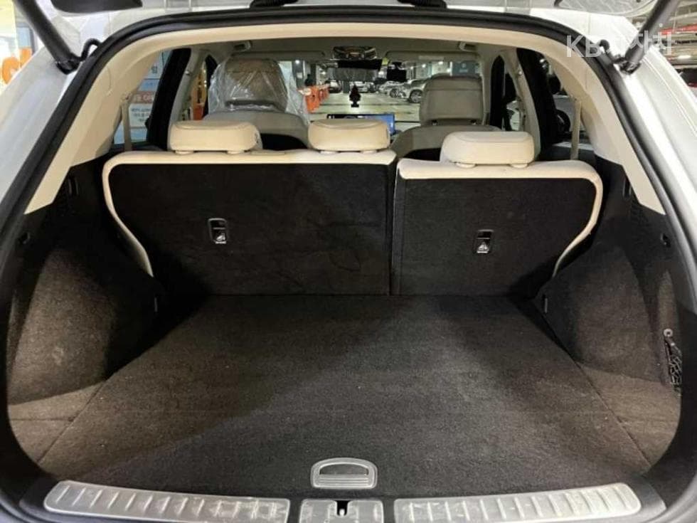 Дженезис GV70Бензин 2.5T 2WD - 7