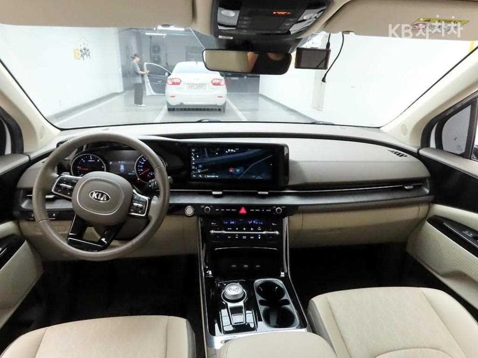 Kia Carnival 4th generationD2.2 9-seater Noblesse - 6