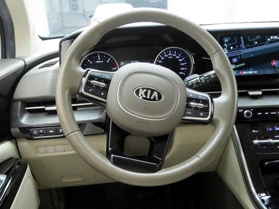 Kia Carnival 4th generationD2.2 9-seater Noblesse - 7