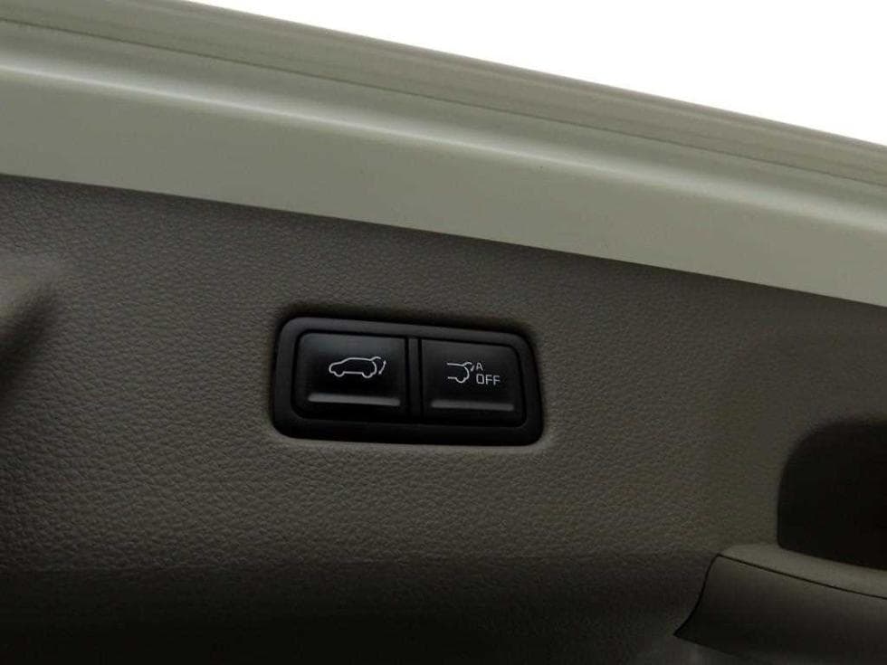 Kia Carnival 4th generationD2.2 9-seater Noblesse - 16