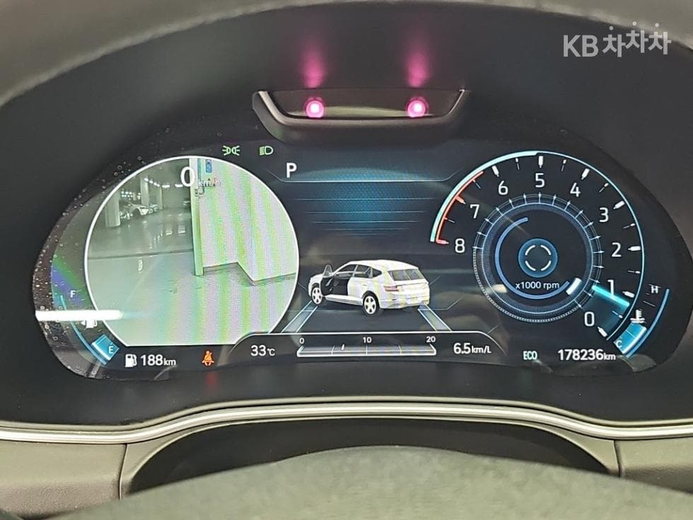 Genesis GV802.5 Turbo Gasoline AWD - 6