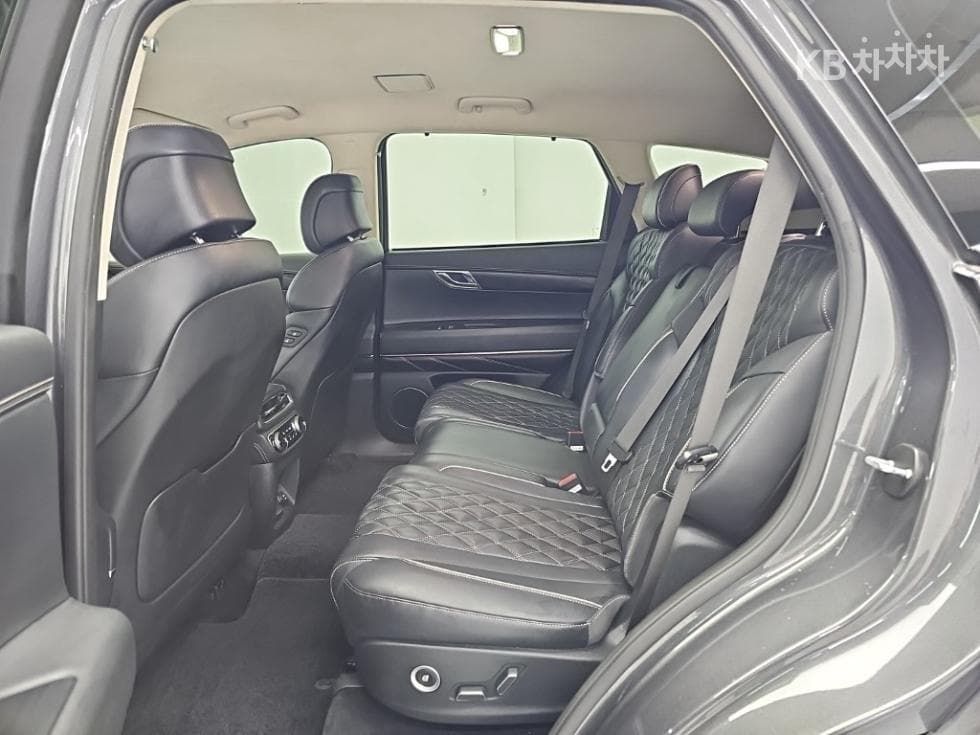 Genesis GV802.5 Turbo Gasoline AWD - 12