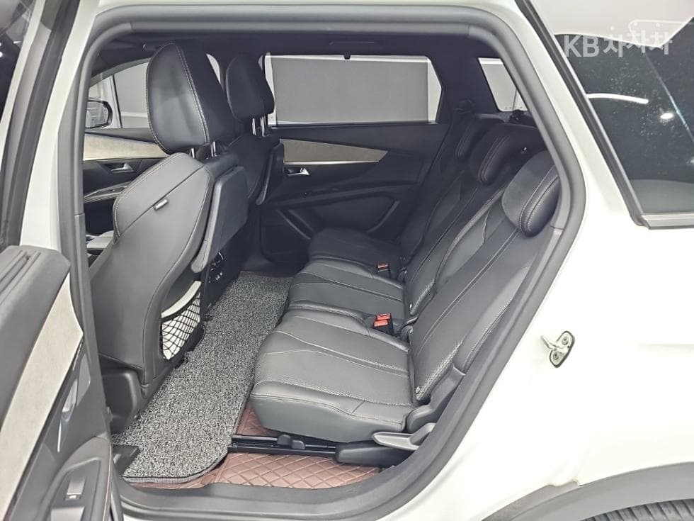Peugeot 50081.5 Blue HDi GT - 12