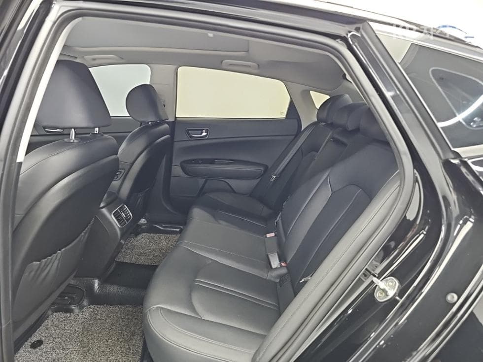 Kia K5 Second generation2.0 Gasoline MX Prestige - 12