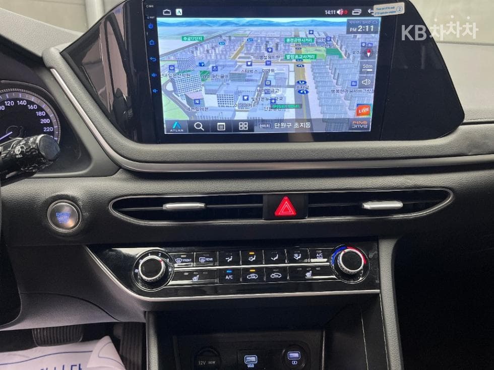 Hyundai Sonata (DN8)2.0 LPG Rental car Style - 12