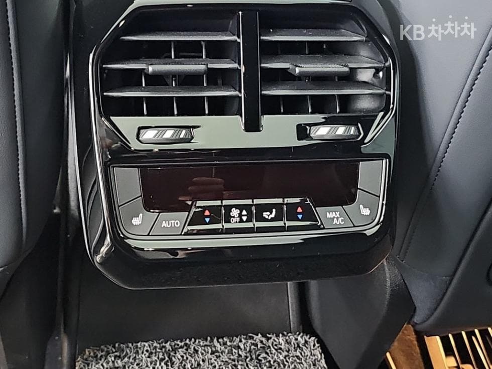 BMW iX(i20)xDrive50 Sport Plus - 13