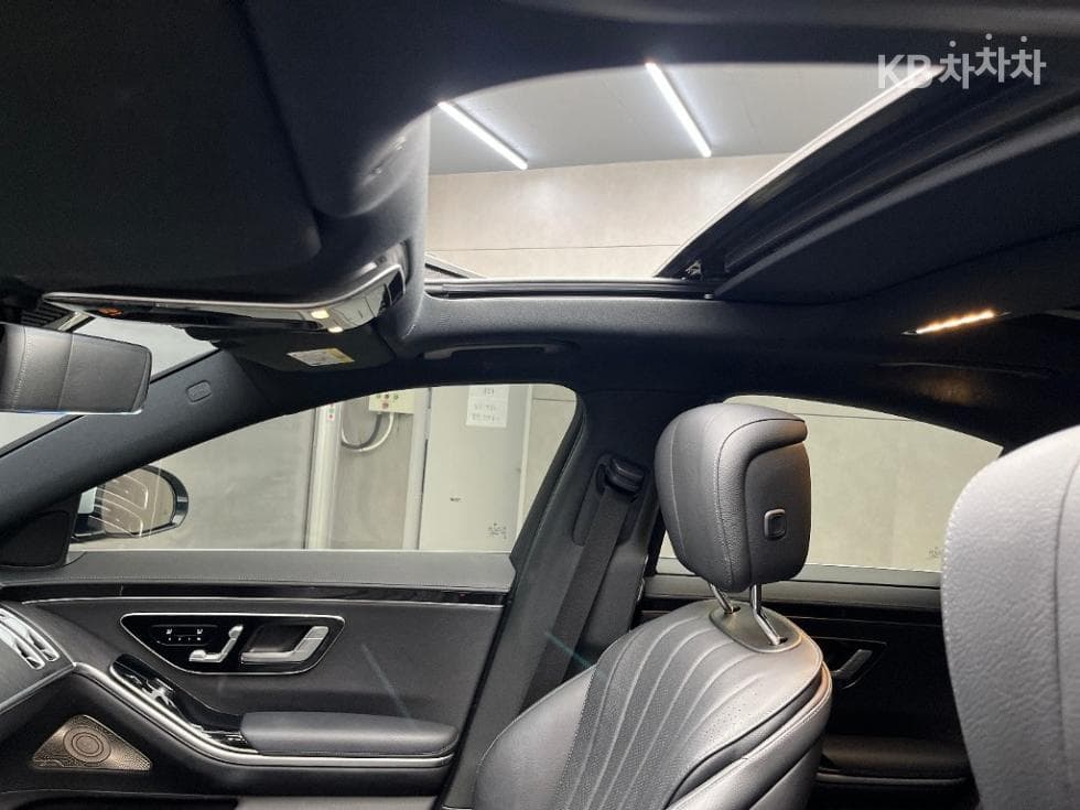 Mercedes-Benz Нов S-КласS350 d W222 - 15